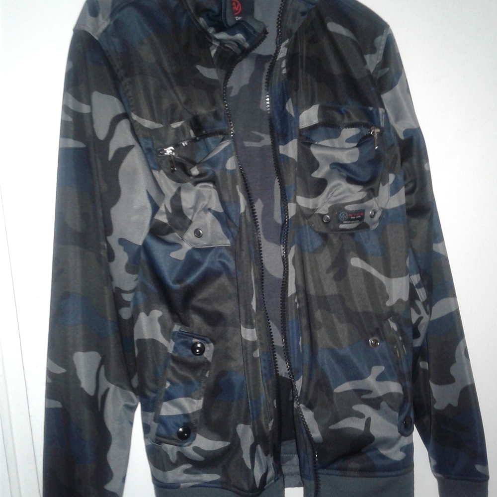 Men's light camo jacket